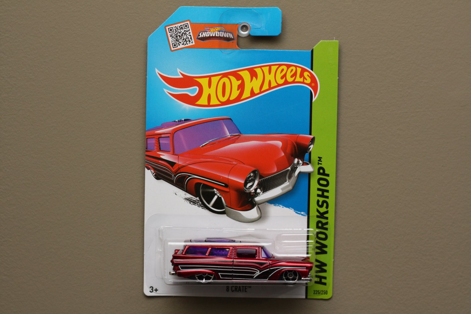 Hot wheels 2015. Хот Вилс 8 Crate. Ford 8 Crate. Автомобиль 8 Crate хот Вилс Rod Squad. 8 Crate автомобиль.