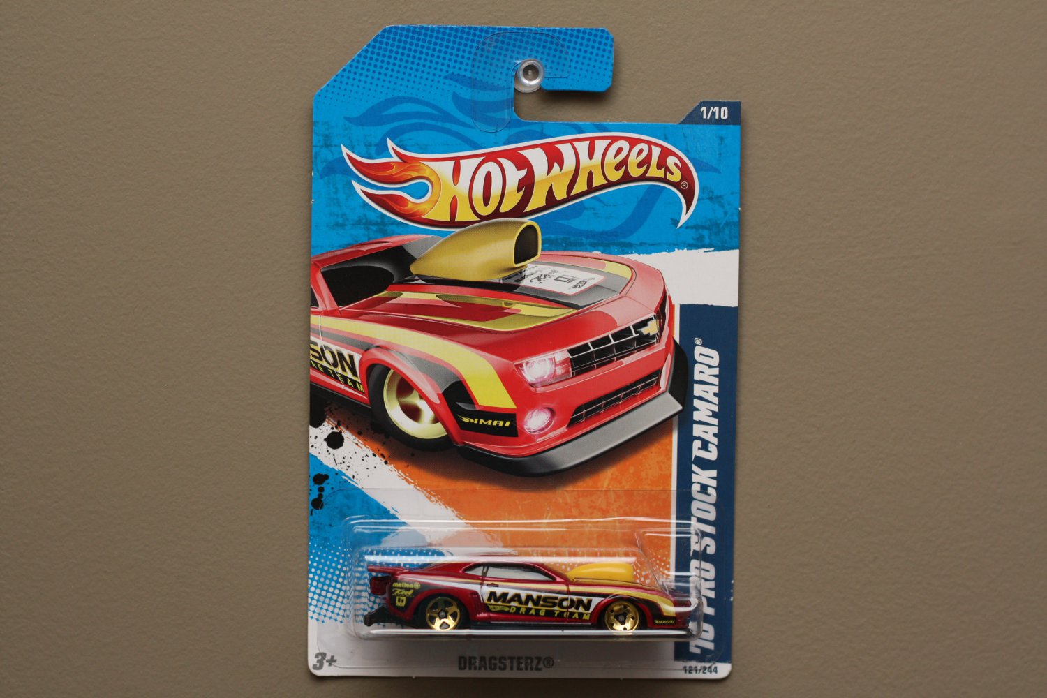 Hot wheels racing. Хот Вилс 2011. Hot Wheels 10 Pro stock Camaro Drag. Хот Вилс драг рейсинг.