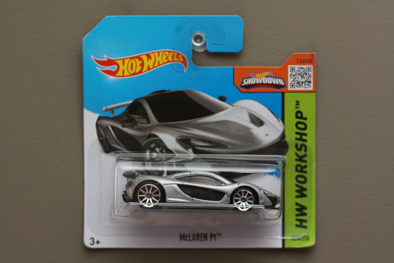 Hot Wheels 2015 HW Workshop McLaren P1 (silver) (SEE CONDITION)