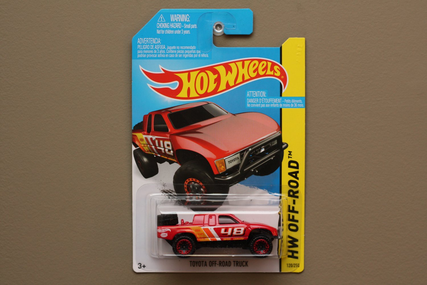 Hot Wheels 2015 HW Off-Road Toyota Off-Road Truck (red)