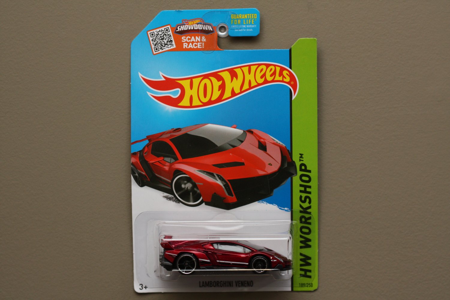 hot wheels lamborghini veneno red