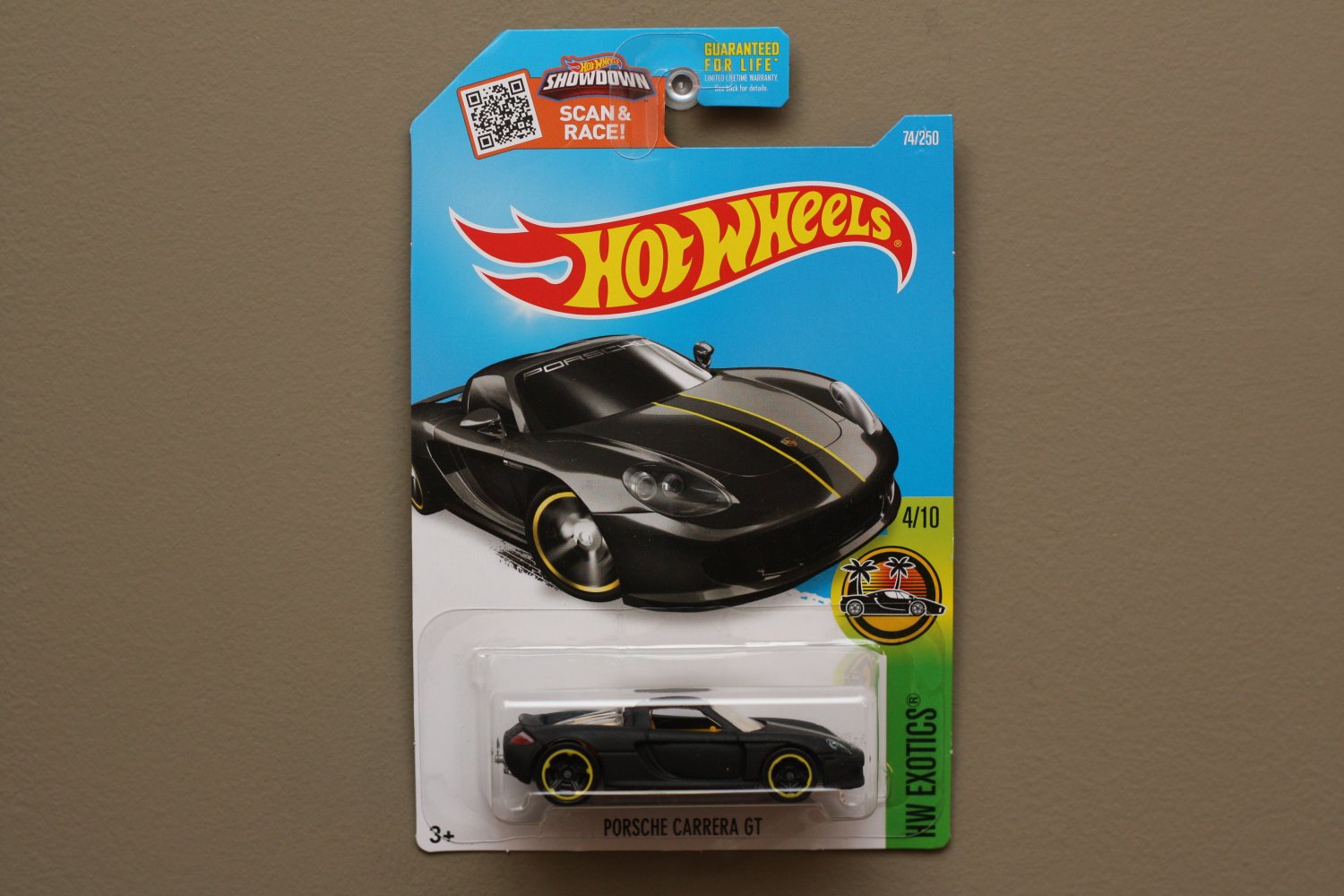 Hot Wheels 2016 HW Exotics Porsche Carrera GT (black)