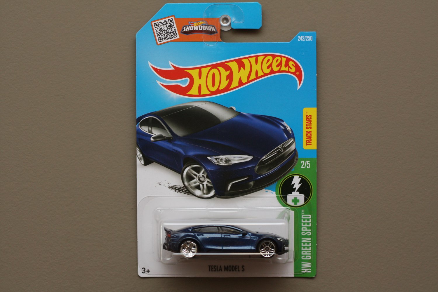 WHEEL ERROR Hot Wheels 2016 HW Green Speed Tesla Model S (blue) .