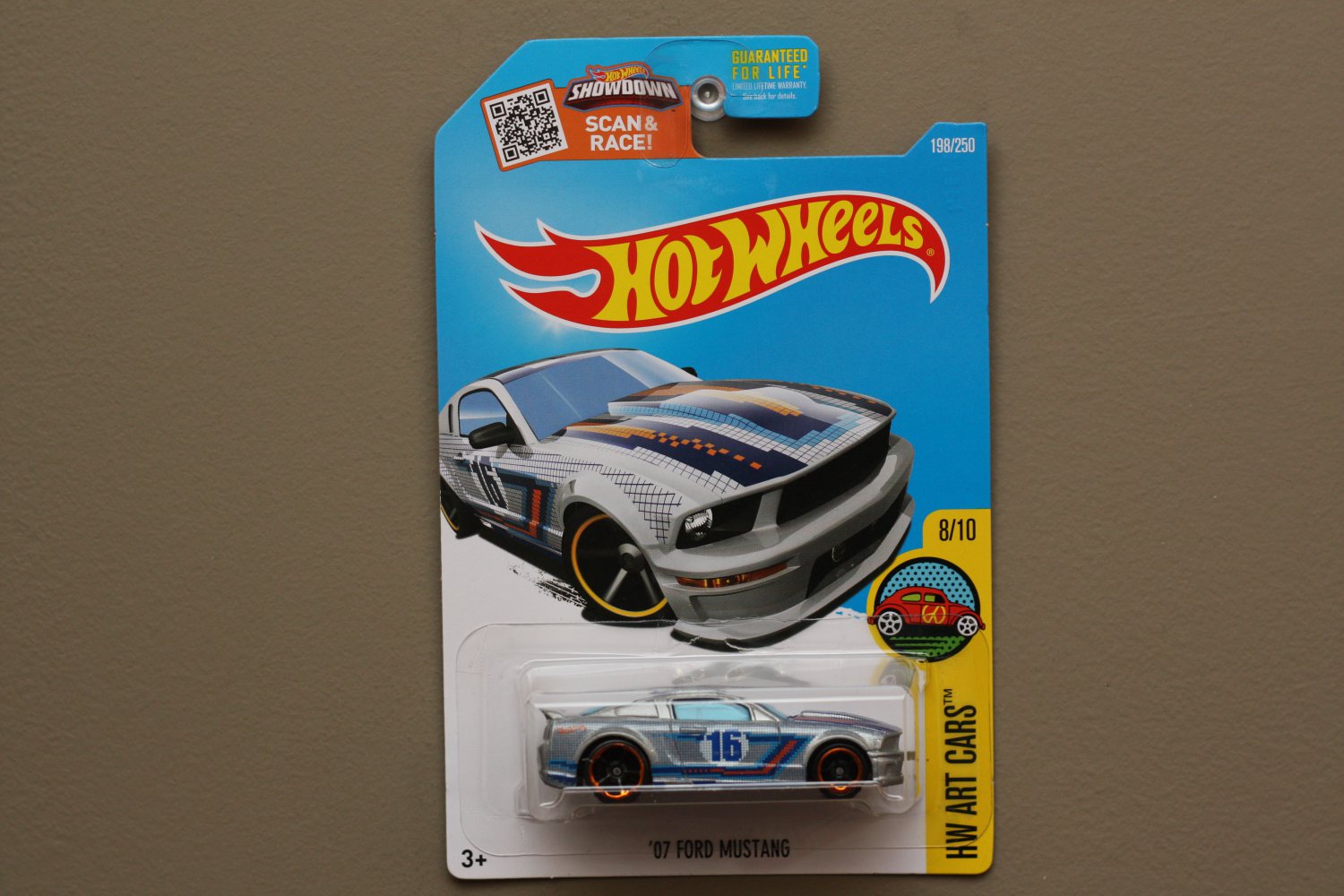 rouge 2016 Hot Wheels HW ART CARS 8/10 Ford Mustang'07 198/250 int. Card 