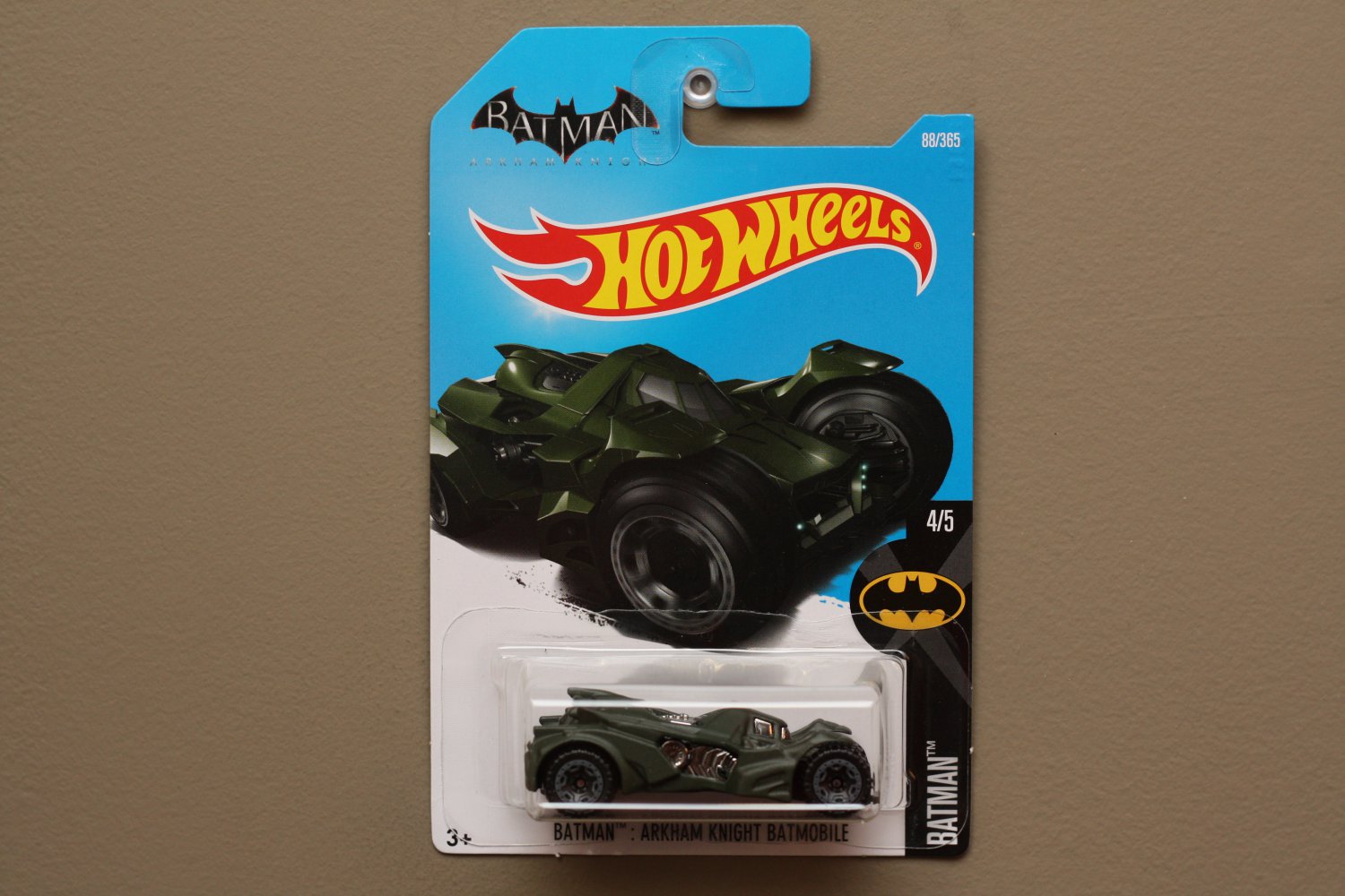 Hot Wheels 2017 Batman Arkham Knight Batmobile (dark green)