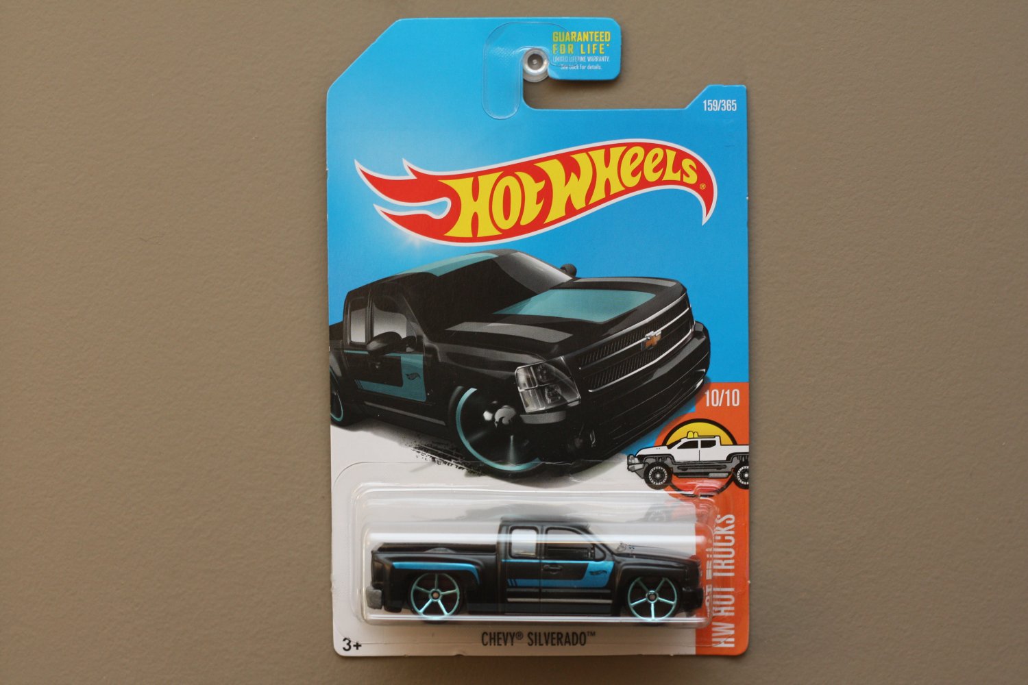 Hot Wheels 2017 HW Hot Trucks Chevy Silverado Black SEE CONDITION