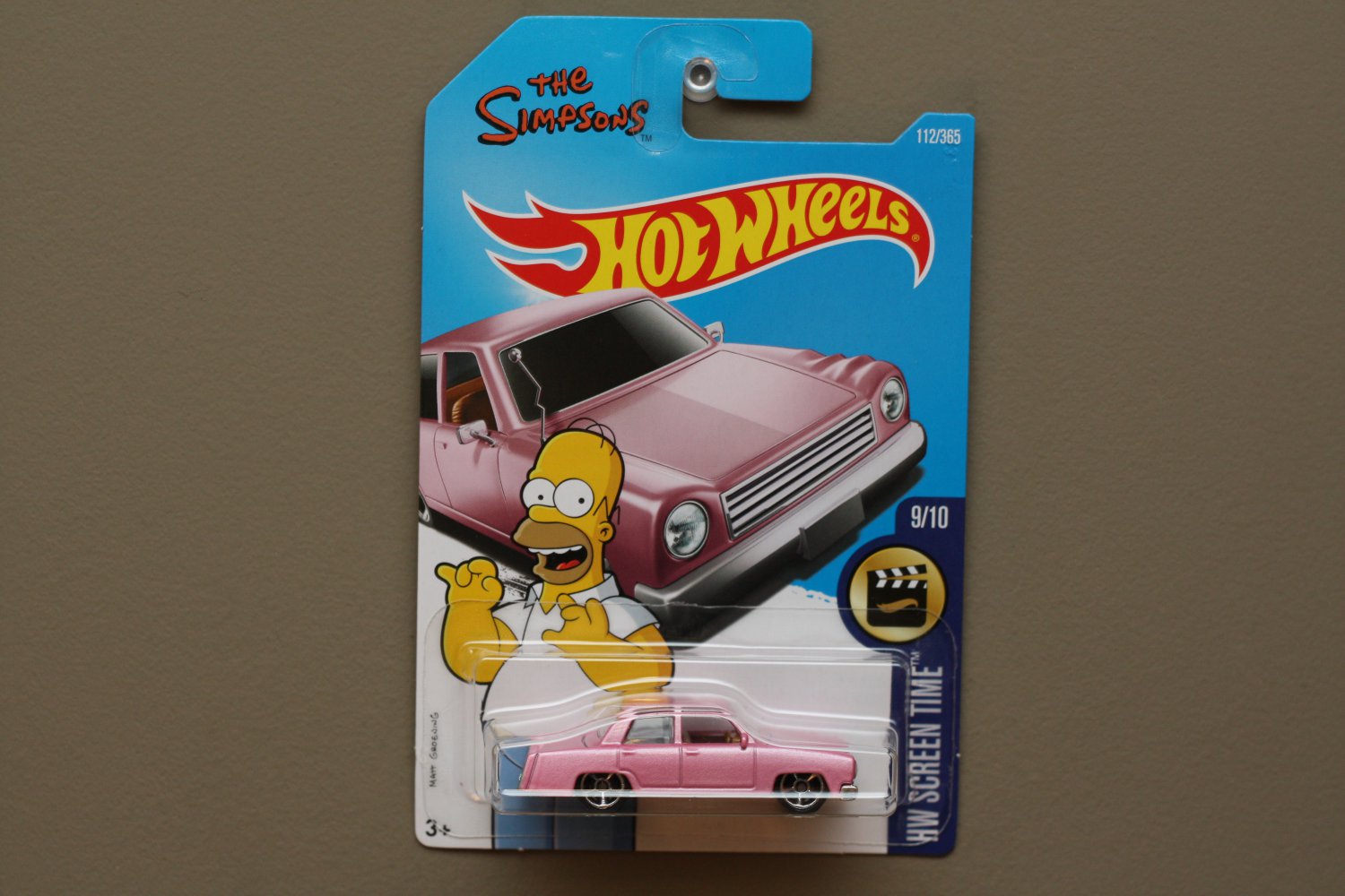 Hot Wheels 2017 HW Screen Time The Simpsons Family Car (pink) .