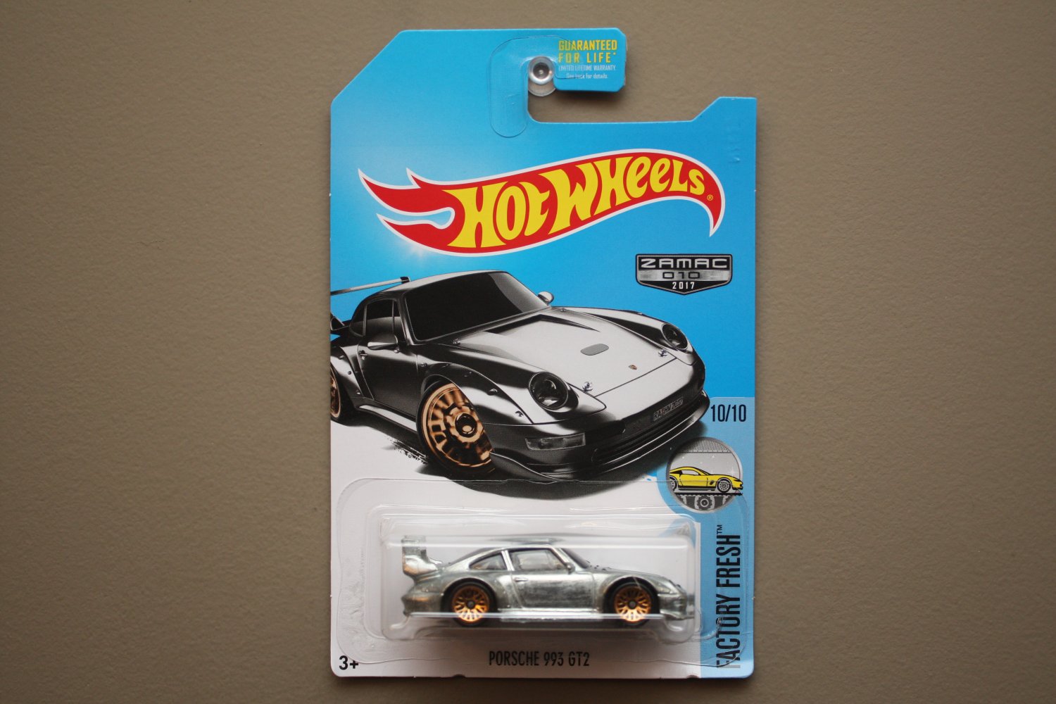Включи hot wheels просто