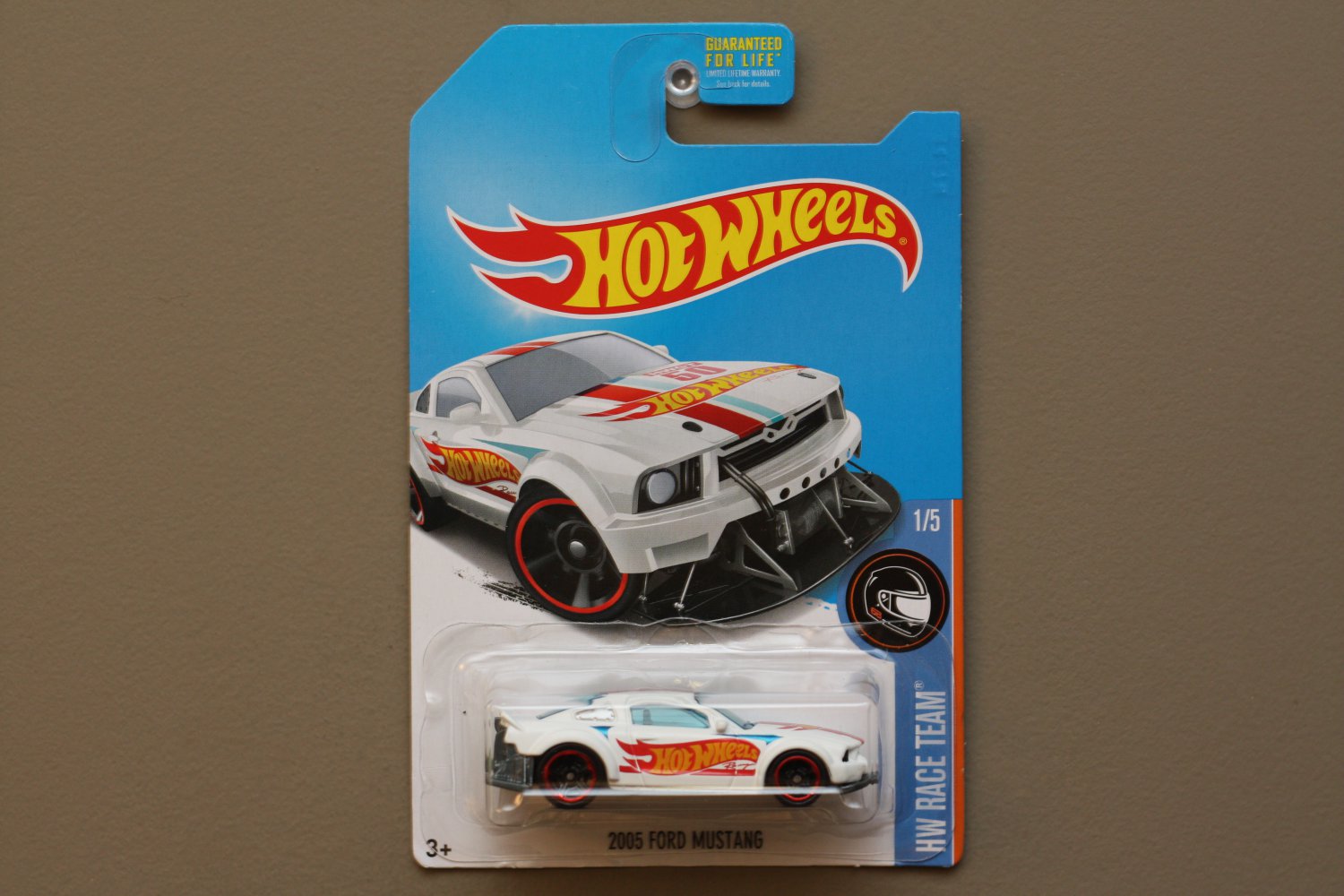 Hot Wheels 2017 HW Race Team '05 Ford Mustang (white - Kmart Excl.)