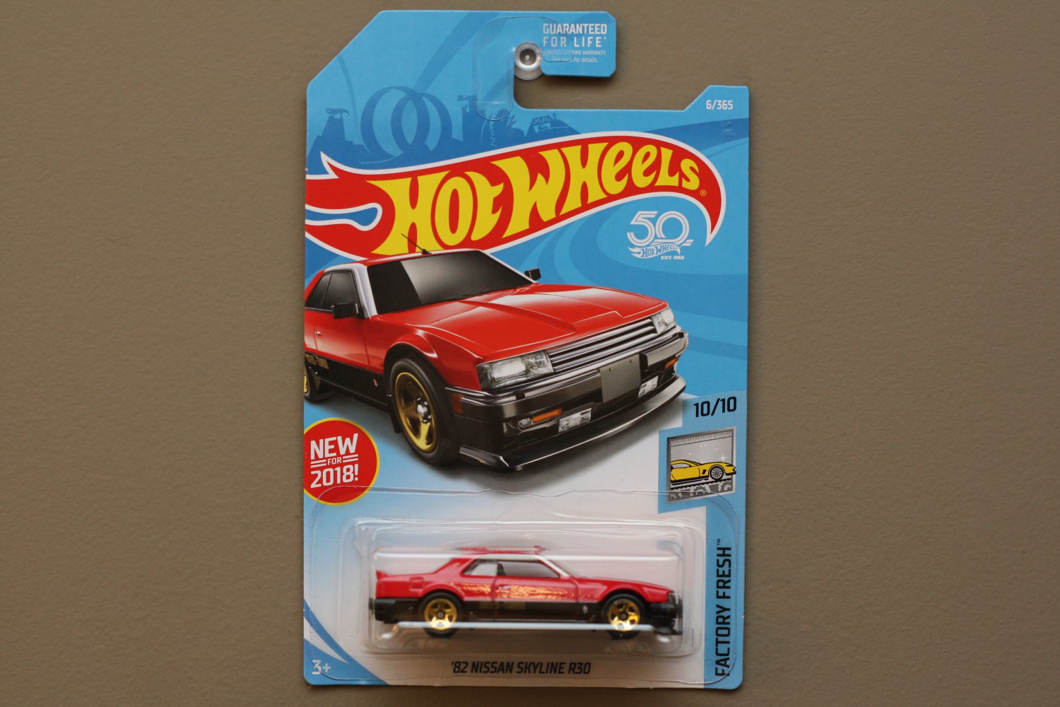 Hot Wheels 2018 Factory Fresh '82 Nissan Skyline [R30] (red/black)