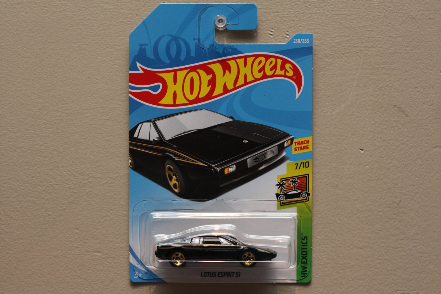 Hot Wheels 2018 HW Exotics Lotus Esprit S1 (black)