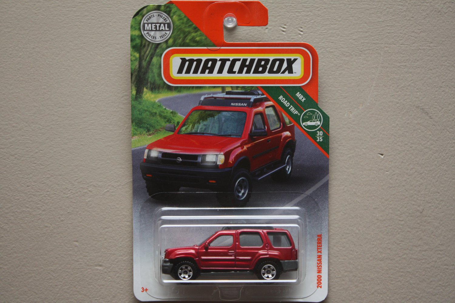 Matchbox 2018 MBX Road Trip #111 2000 Nissan XTerra Red