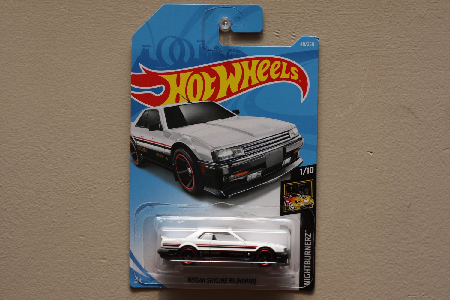 Hot Wheels 2019 Nightburnerz 82 Nissan Skyline Rs [kdr30] R30 White