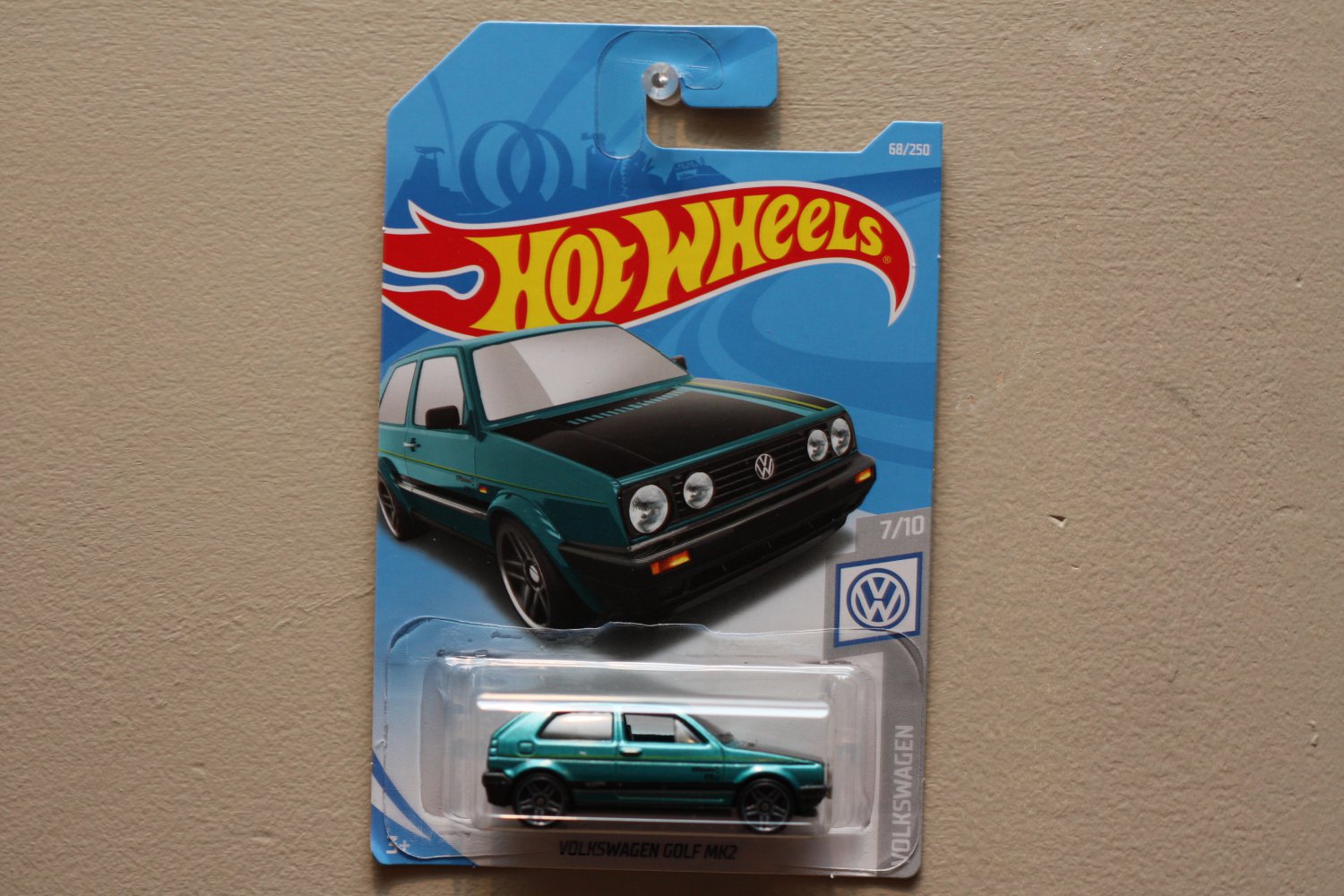 Hot Wheels 2019 Volkswagen Volkswagen Golf MK2 (teal)