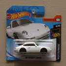 Hot Wheels 2019 Nightburnerz '96 Porsche Carrera (white)