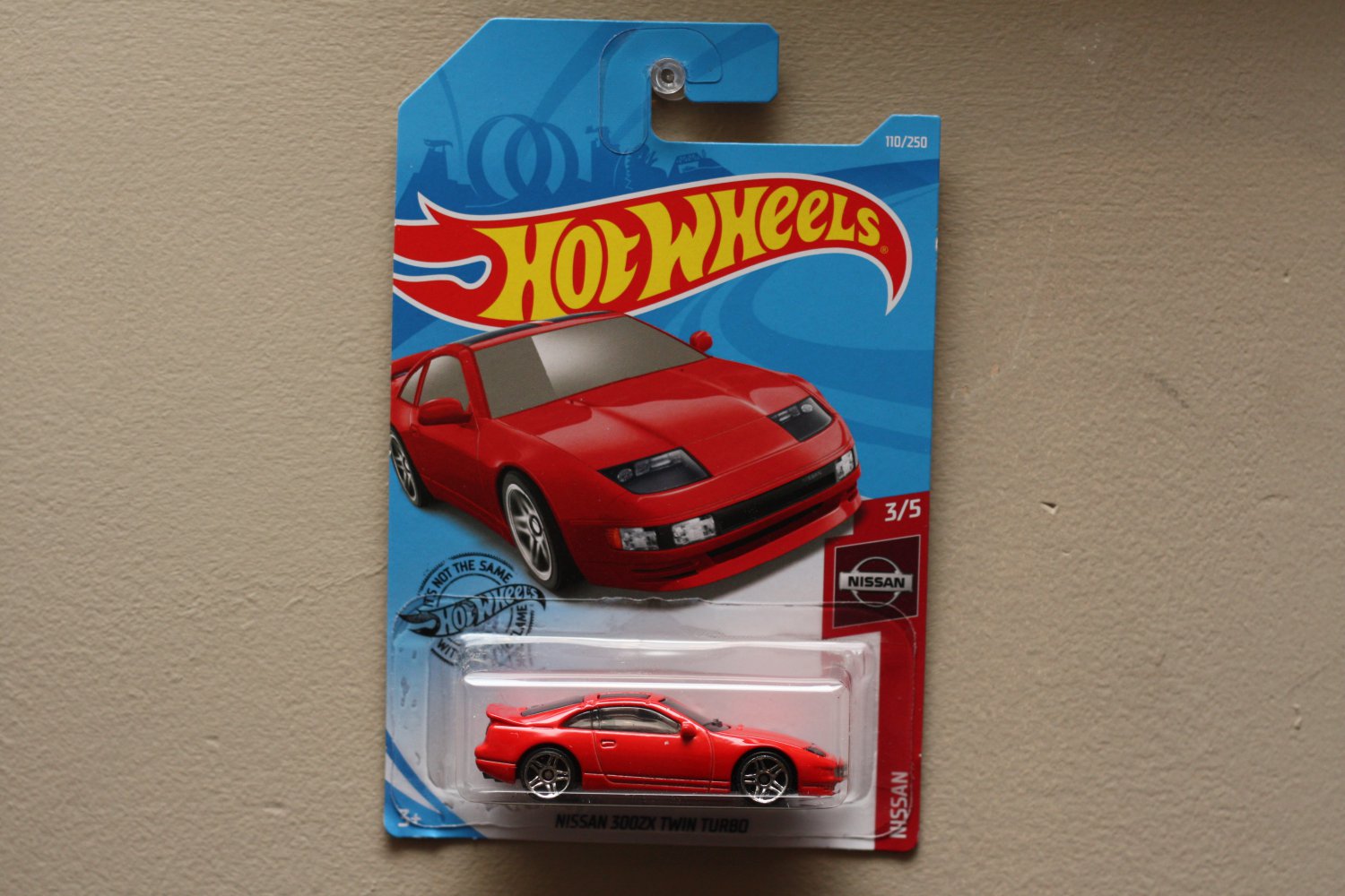 Hot Wheels 2019 Nissan Nissan 300ZX Twin Turbo (red) (SEE CONDITION)