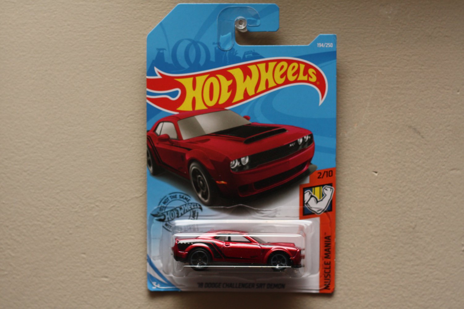 Hot Wheels 2019 Muscle Mania 18 Dodge Challenger Srt Demon Red