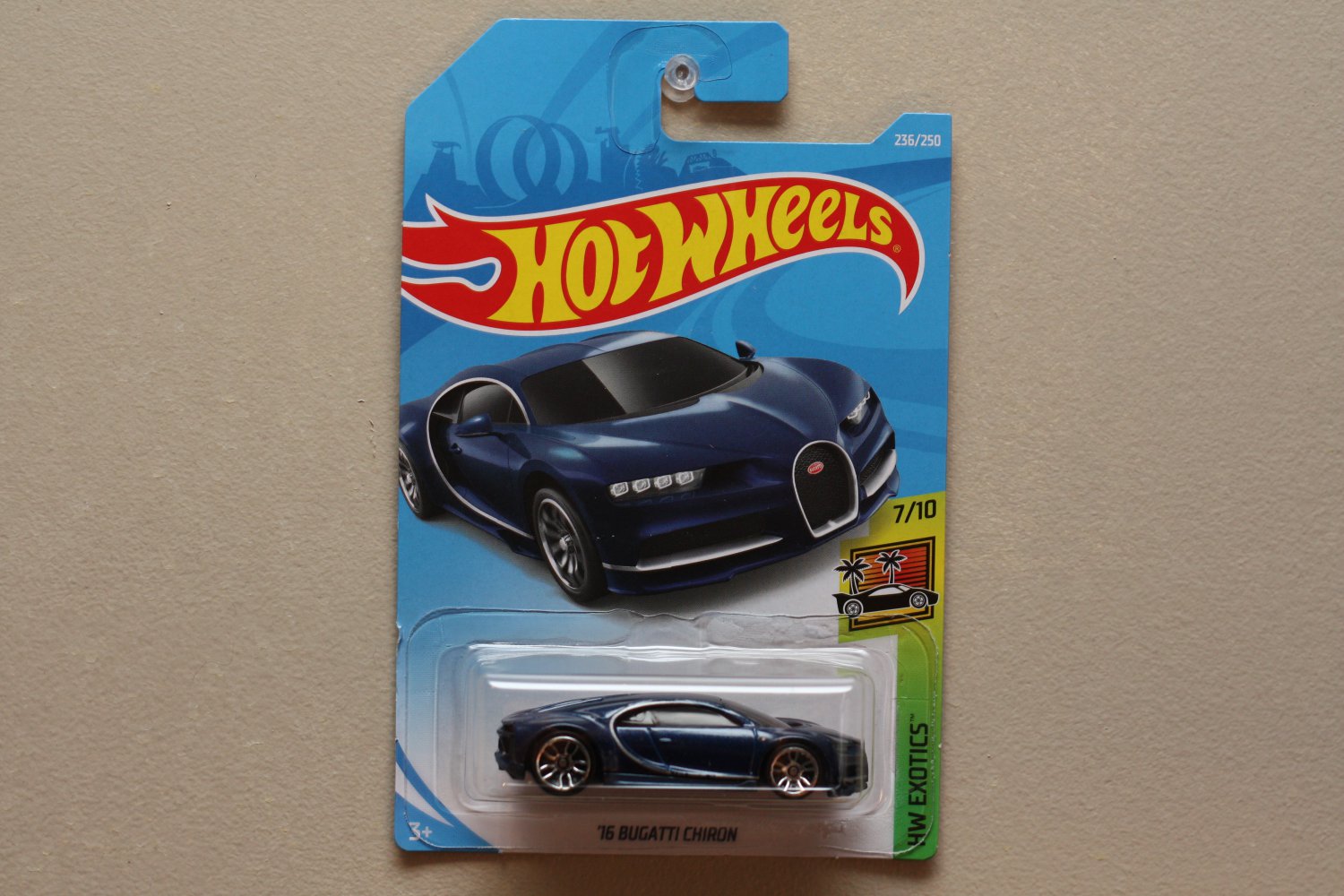 Hot Wheels 2019 HW Exotics '16 Bugatti Chiron (blue)