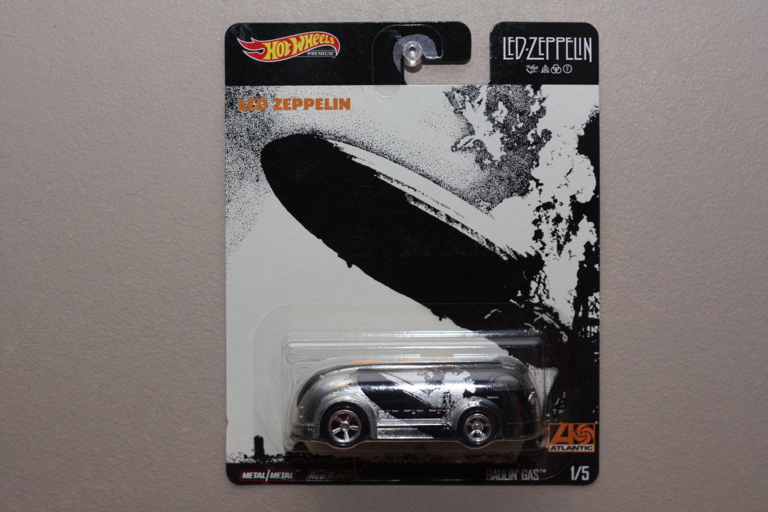 hot wheels premium led zeppelin