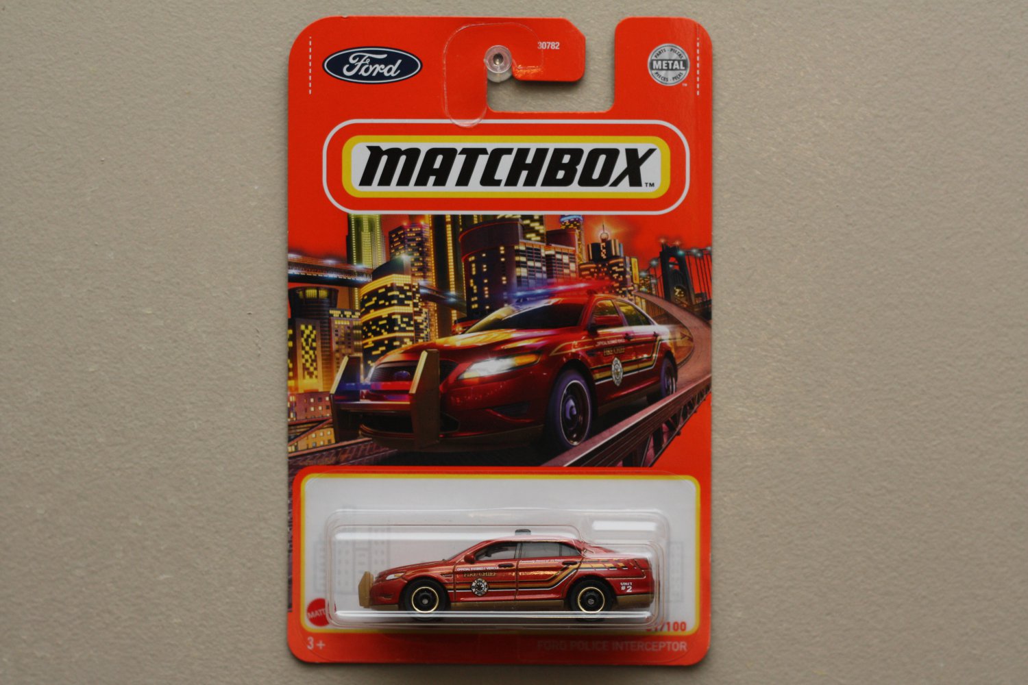 Matchbox 2021 #81/100 Ford Taurus Police Interceptor (copper)