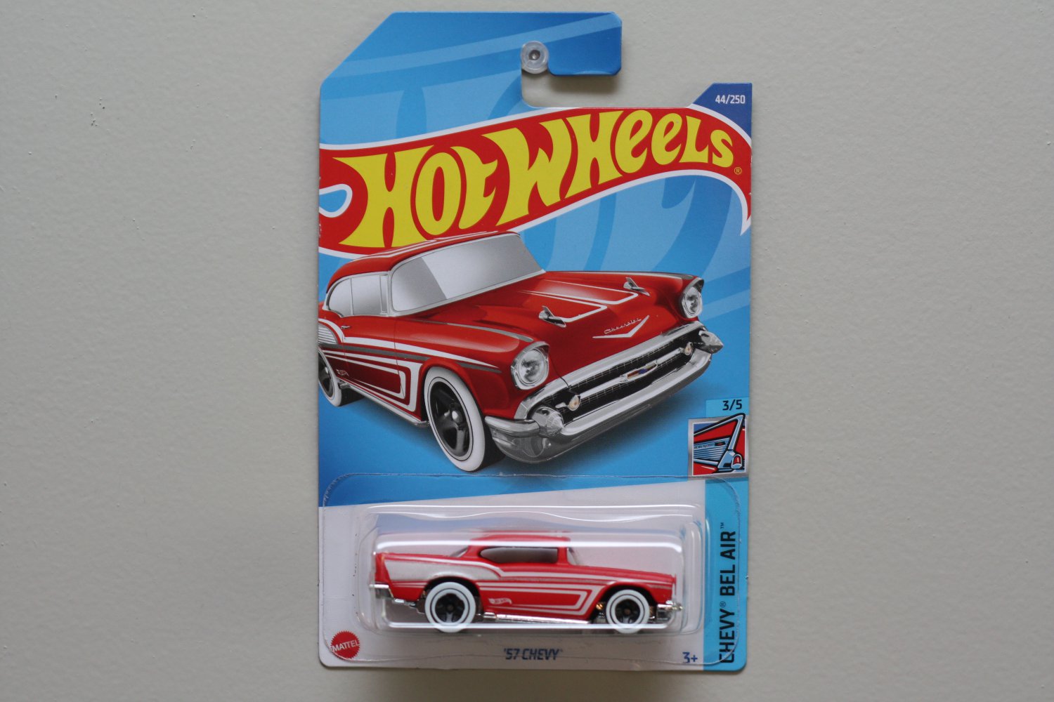 Hot Wheels 2022 Chevy Bel Air '57 Chevy (red)