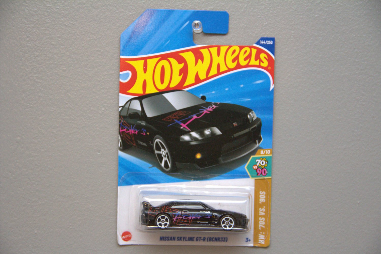 Hot Wheels 2025 HW 70's vs 90's Nissan Skyline GT-R BCNR33 (R33) (black)
