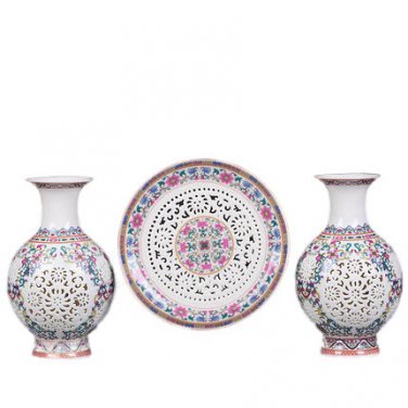 3 pieces grooved hollow picture pastel hanging plate and lantern vases
