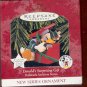 Hallmark 1997 Donald's Surprising Gift (Mickey & Co)