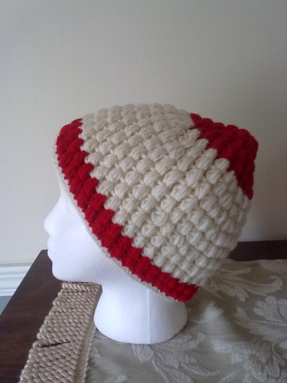 Red And White Crochet Hat With Shell Detail