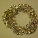 VINTAGE SILVERTONE CLEAR RHINESTONE WREATH PIN BROOCH VINTAGE SILVERTONE CLEAR RHINESTONE WREATH PIN BROOCH