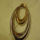VINTAGE MONET OVAL GOLD & SILVER PIN BROOCH VINTAGE MONET OVAL GOLD & SILVER PIN BROOCH