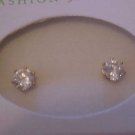 BEAUTIFUL NEW SOLITAIRE ZIRCONIA PIERCED EARRINGS