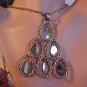 VINTAGE LOVELY GOLD TONE DANGLING TEARDROPS NECKLACE