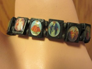 New Black Plastic Link Jesus Christ Religious 12 Charm Bracelet Expandable Band