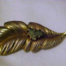 Vintage Gold Tone Green Stone Rock Leaf Pin Brooch Costume Jewelry Bling Vintage Gold Tone Green Stone Rock Leaf Pin Brooch Costume Jewelry Bling