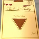 Hanes Pantyhose Size A Nude Sandlefoot Barely There Irregular New in Pkg