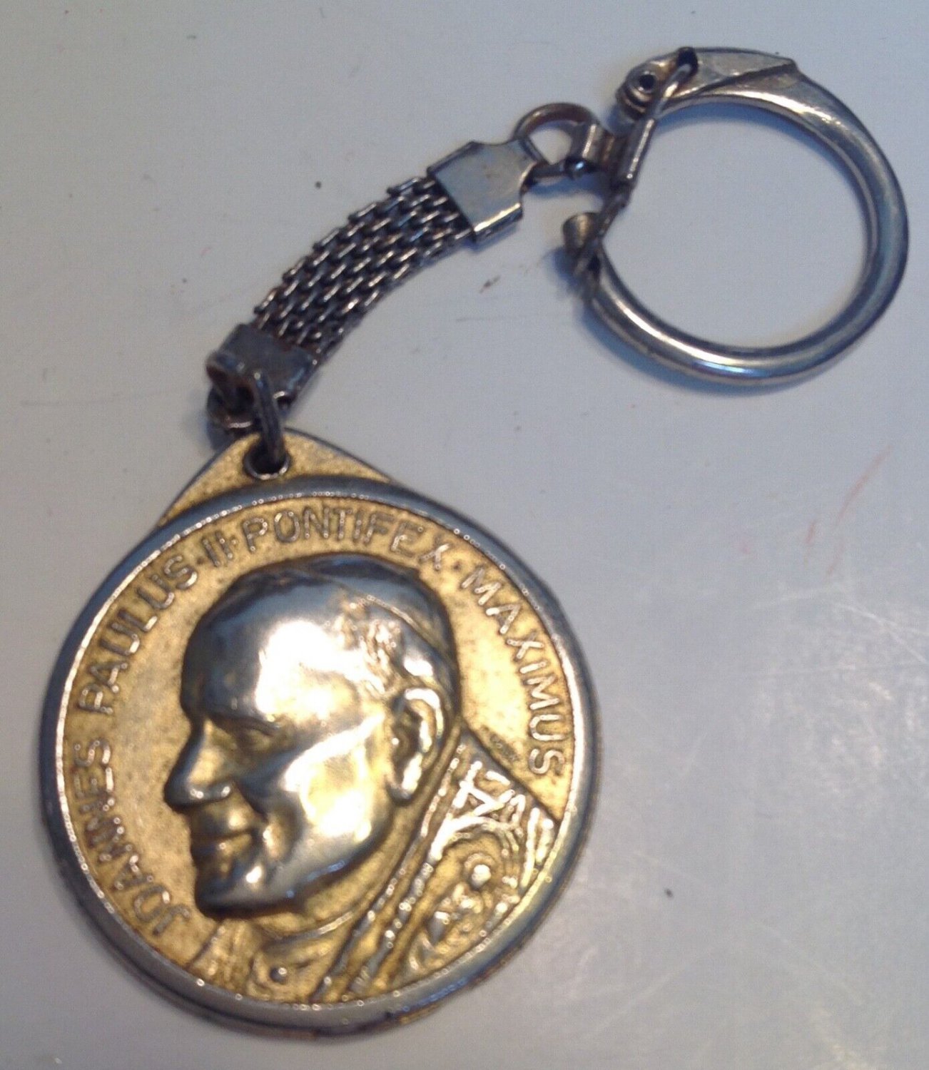 Pope John Paul Ii Keychain Joannes Paulus Pontifex Maximus Gold Tone 