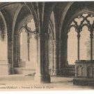 St Pere sous Vezelay-Dessous du Porche de l Eglise