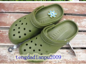 Crocs beach clogs men's Army green shoes sz;XS S M L XL