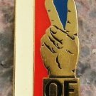 Civic Forum Czech Democratic Party of Vaclav Havel V Victory Sign Badge