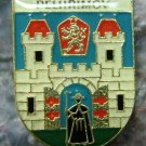 Pelhrimov Pilgrim between Open Gates Heraldic Crest Pin