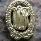 Silver Metal DDR GDR East Germany in Laurels Pin Badge