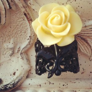 Black Cabochon Rose Flower Ring