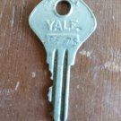 Vintage Key Yale & Towne Mfg. Co. Padlock Key PS376