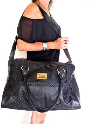 Hermoso large traveling leather bag hand made in Bali by ELF.
