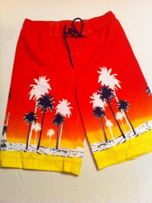 J.Khaki swim trunks, Red/Yllw/Black Palm Tree/Beach Design, Cargo Pocket Size M, New With Tags