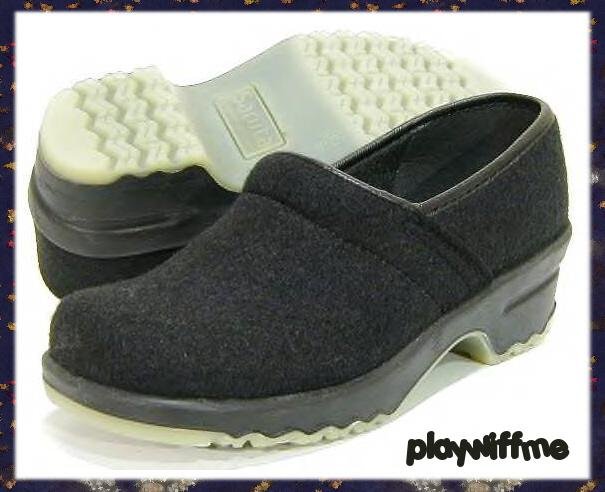 sanita closed back clogs