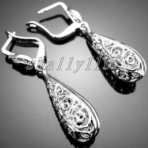 Beautiful 18k GP Earrings
