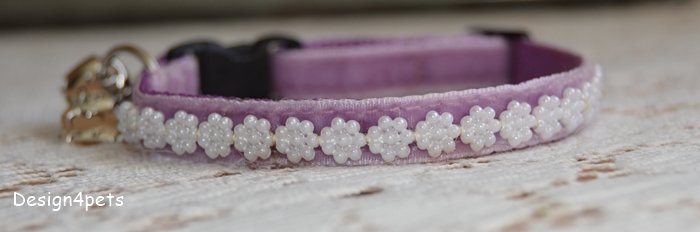Pearl- Unique handmade breakaway cat collar - lavender velvet cat collar