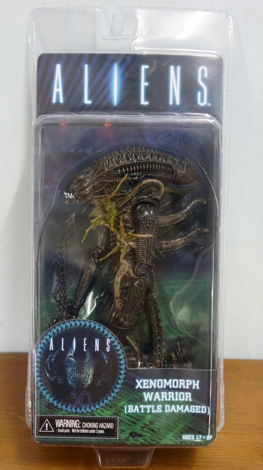 Alien Xenomorph Warrior (Battle Damaged) action figure NECA (Free Shipping)